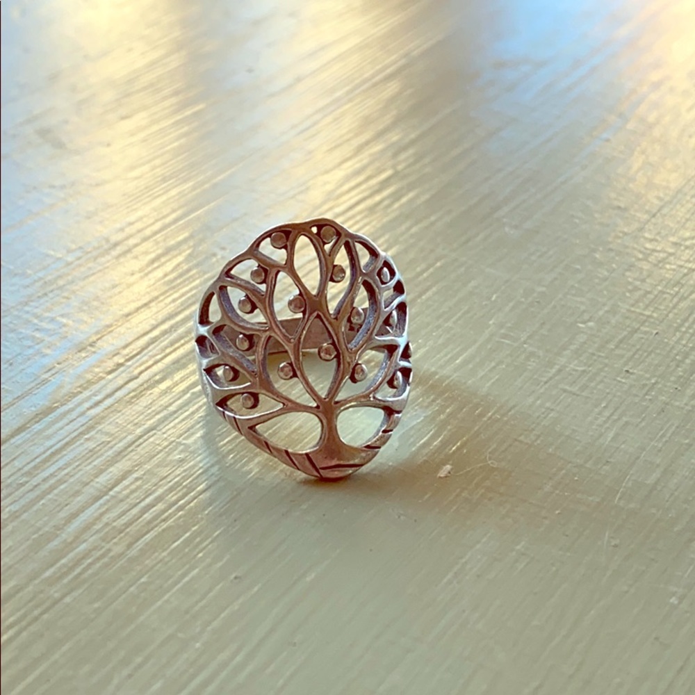 Silver tree ring
